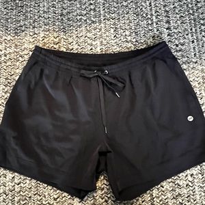 Women’s athletic shirt, Sz XL